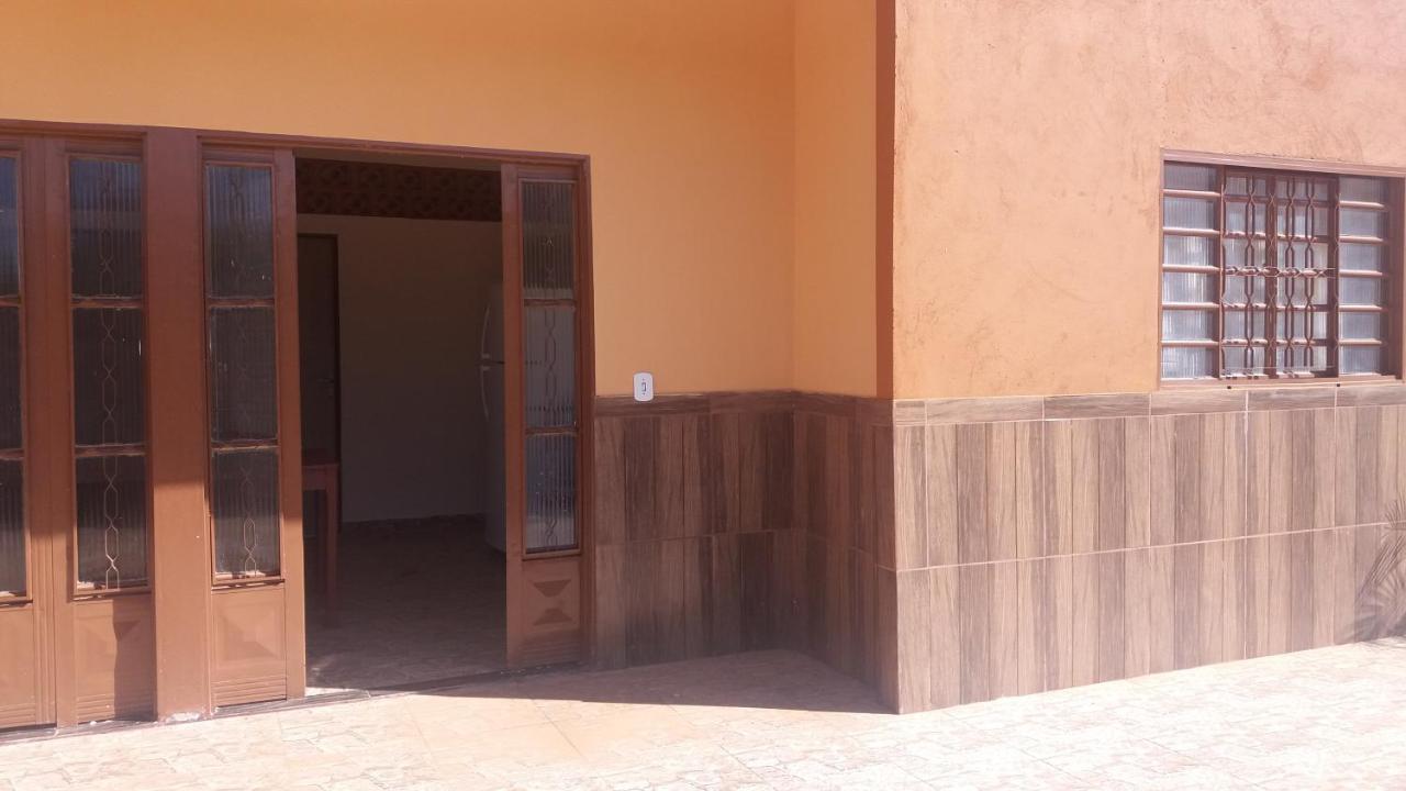 Aparthotel Familia Meireles Luziania Exterior photo